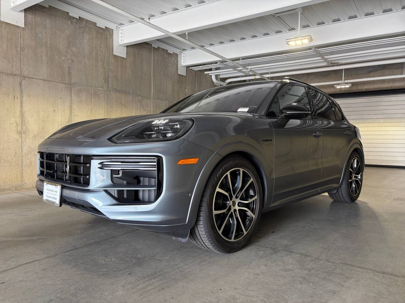2026 PORSCHE Cayenne