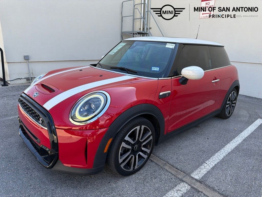 2023 MINI Hardtop