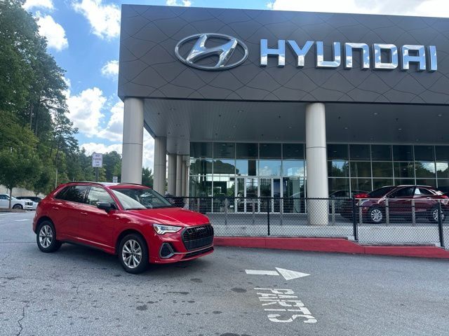 2021 AUDI Q3