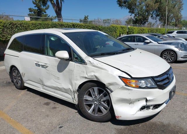 2014 HONDA Odyssey