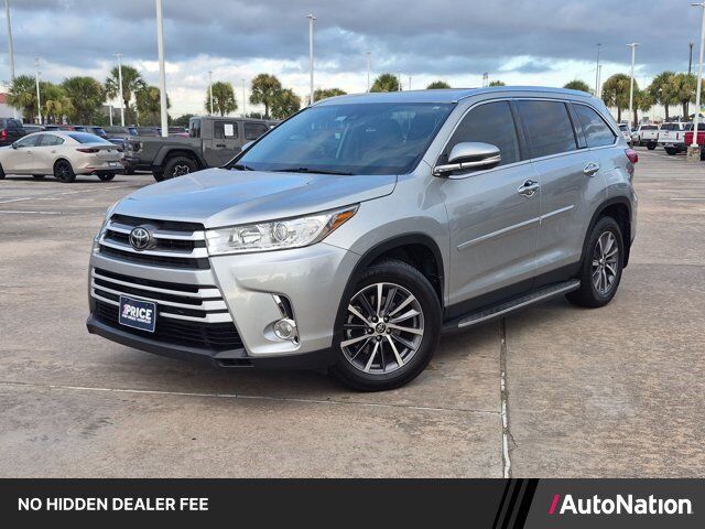2019 TOYOTA Highlander