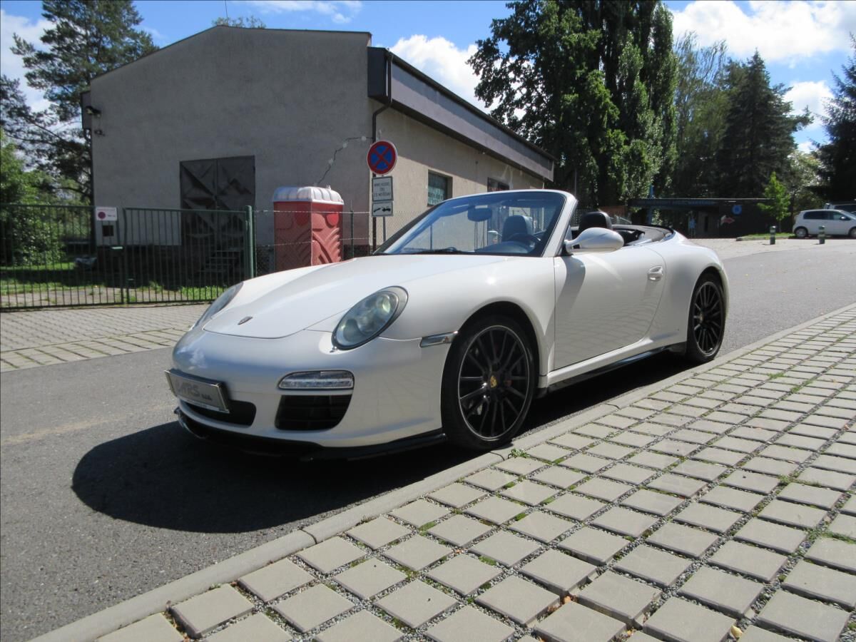 2009 PORSCHE 911