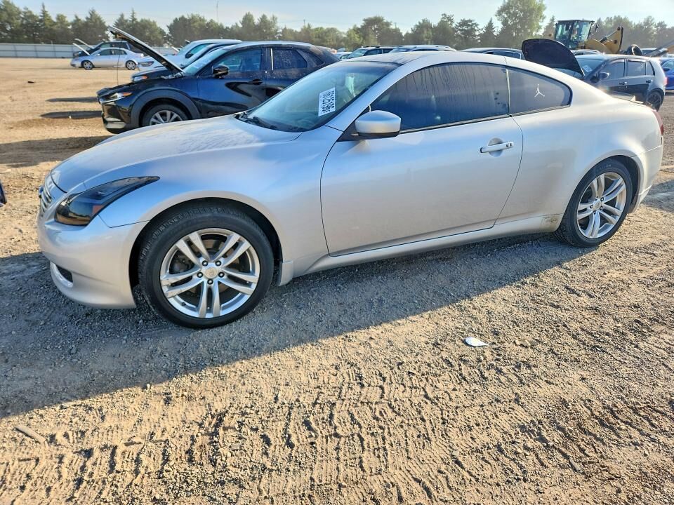 2010 INFINITI G37