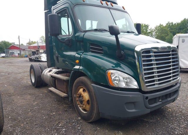 2018 FREIGHTLINER Cascadia
