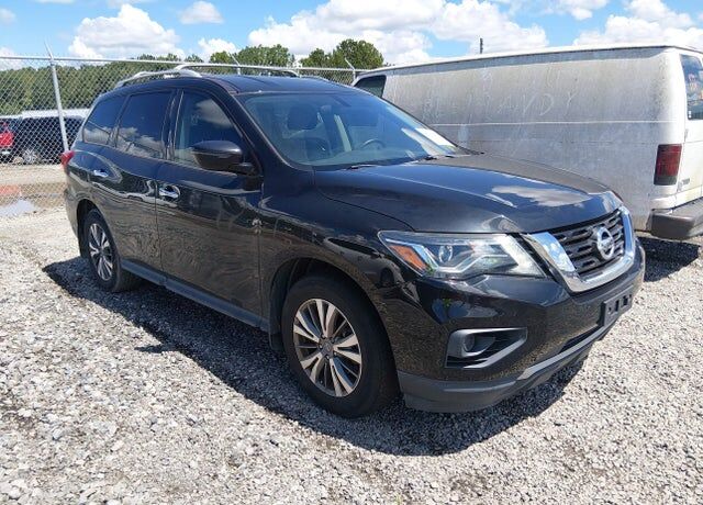 2018 NISSAN Pathfinder