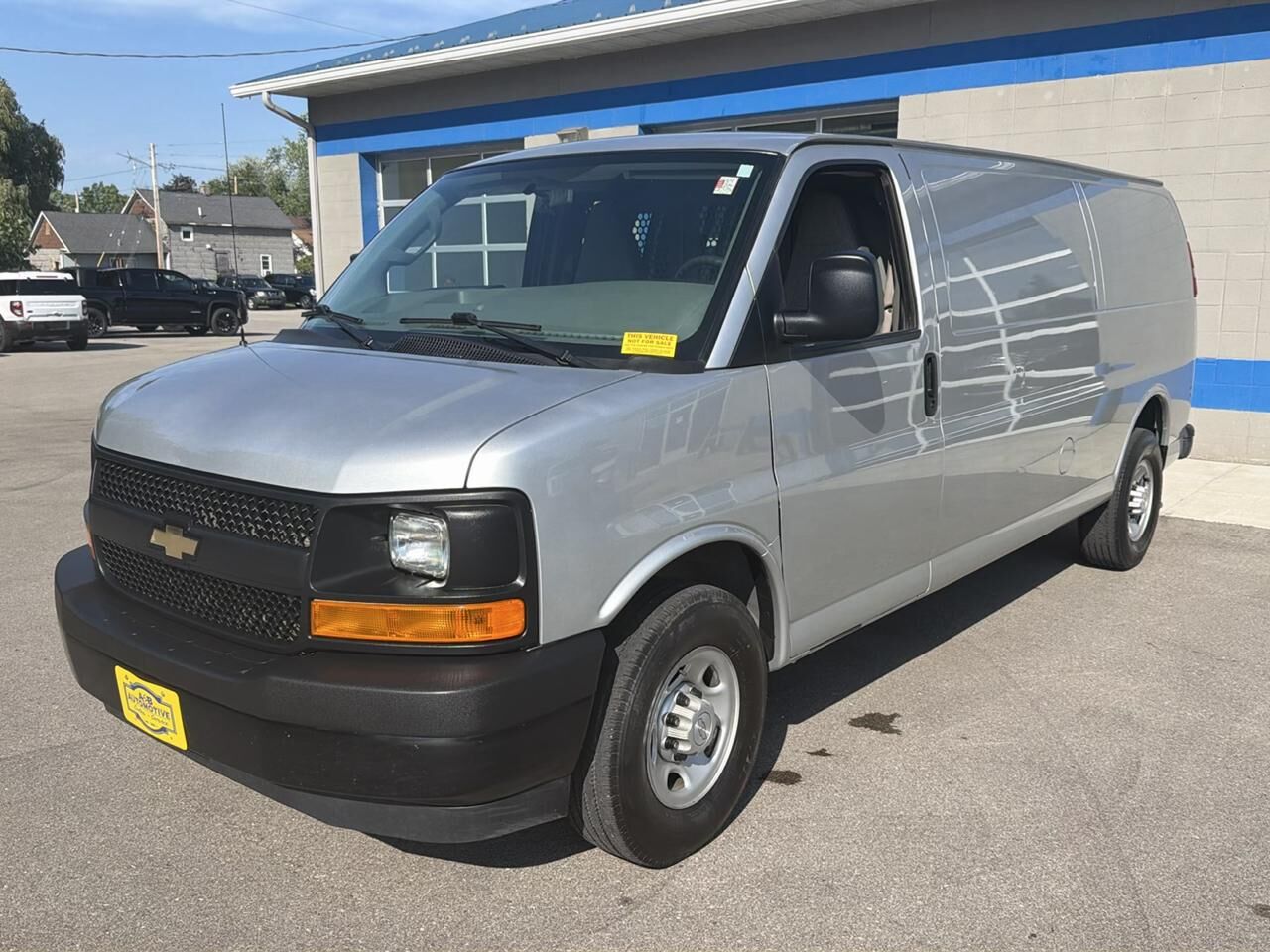 2017 CHEVROLET Express
