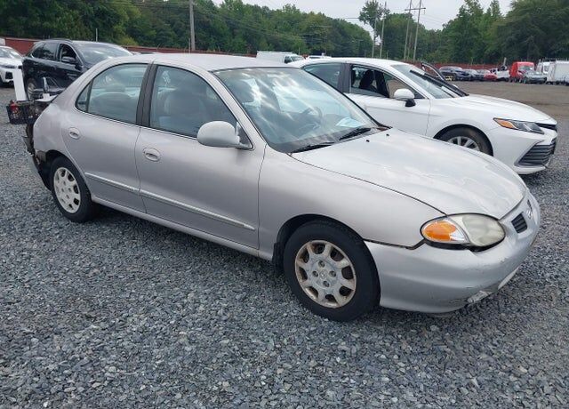 2000 HYUNDAI Elantra
