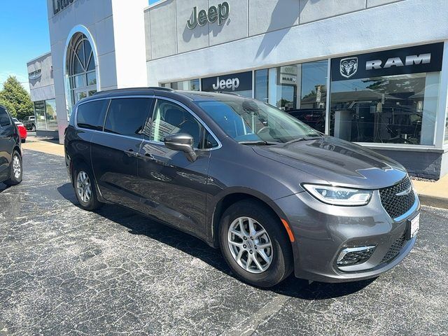 2022 CHRYSLER Pacifica