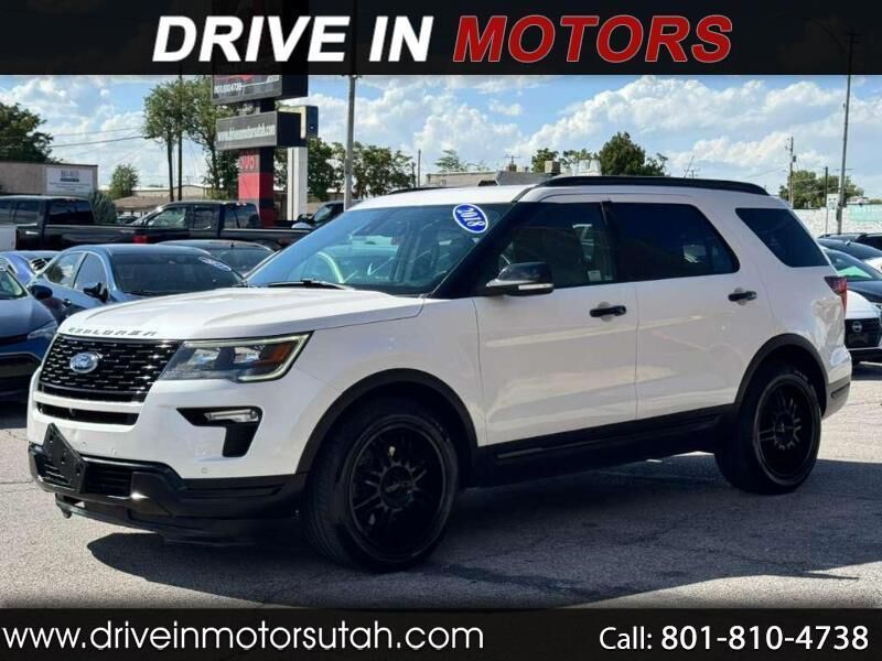 2018 FORD Explorer
