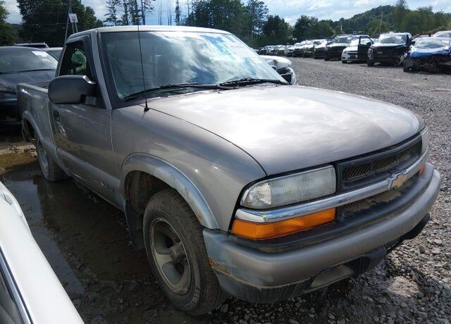 2002 CHEVROLET S-10 Pickup