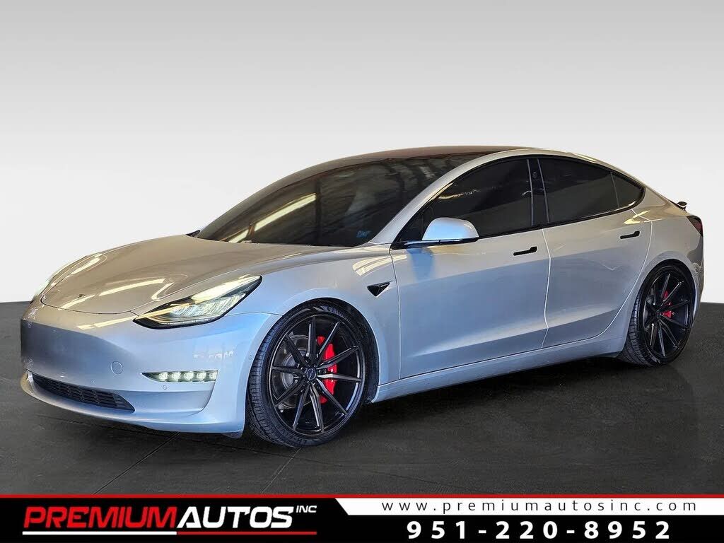 2018 TESLA Model 3