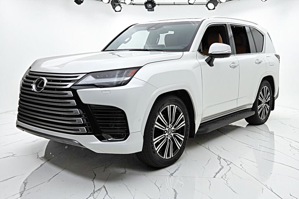 2025 LEXUS LX