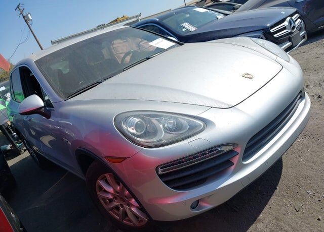 2013 PORSCHE Cayenne