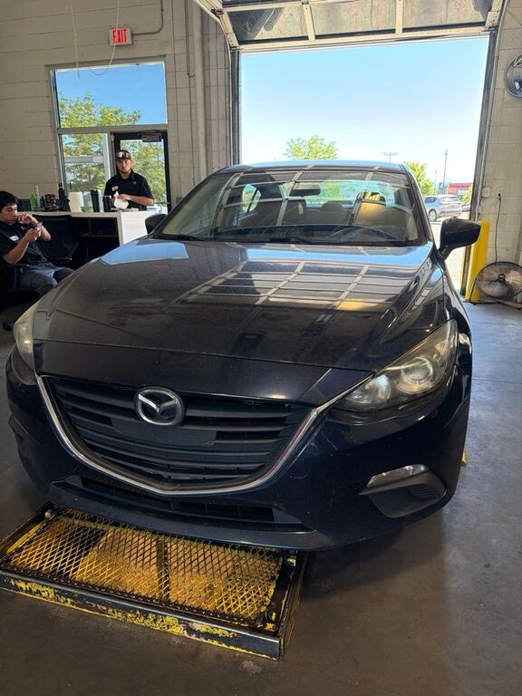 2016 MAZDA Mazda3