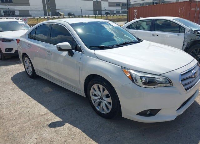 2016 SUBARU Legacy