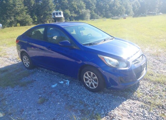 2012 HYUNDAI Accent