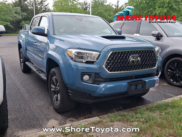 2019 TOYOTA Tacoma