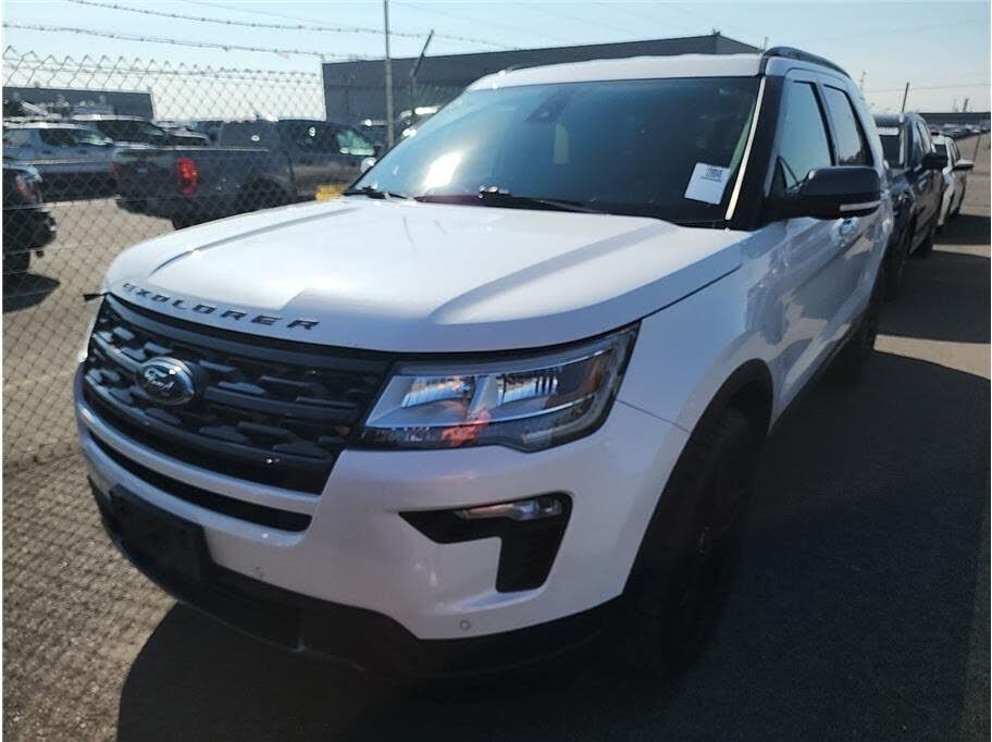 2018 FORD Explorer