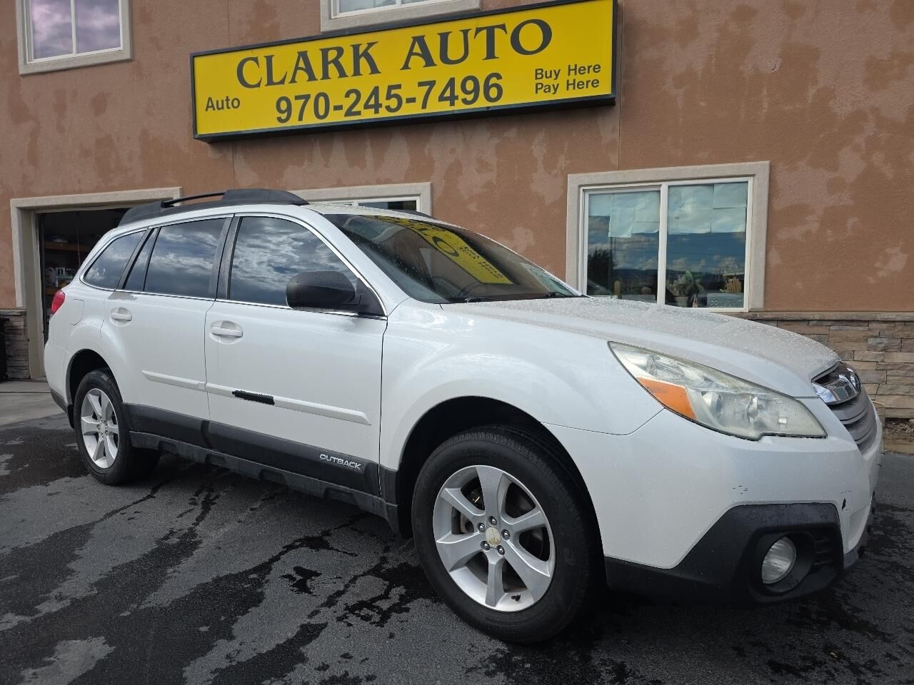 2014 SUBARU Outback