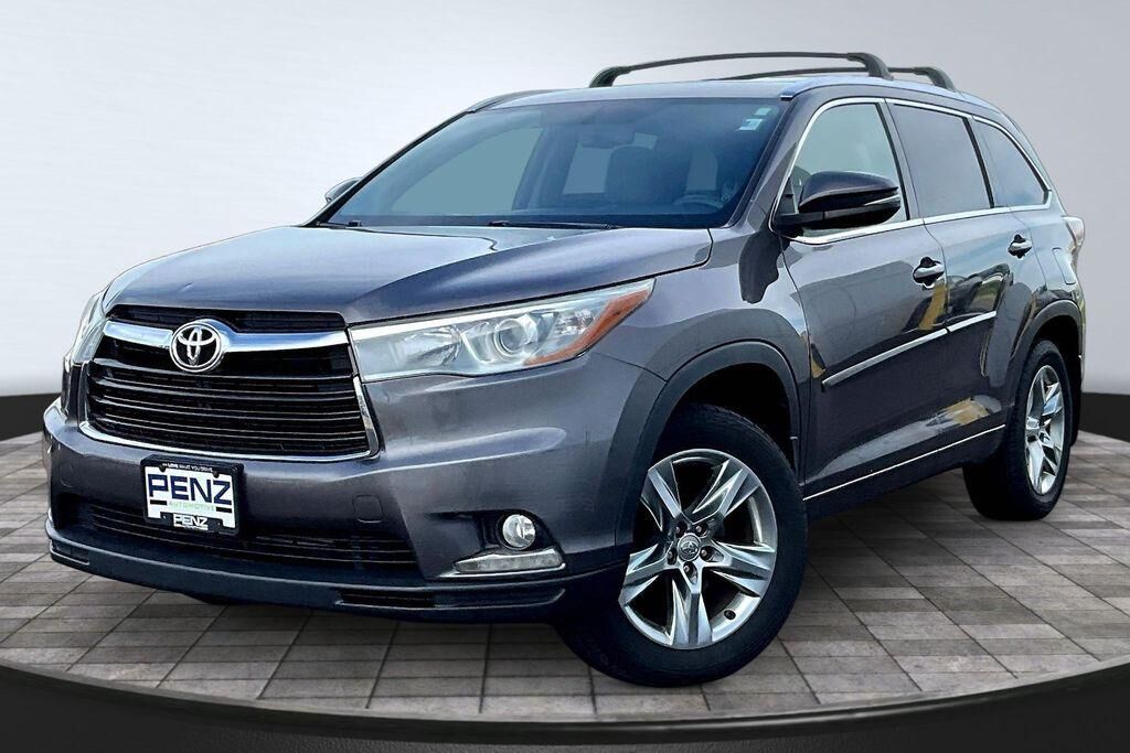 2015 TOYOTA Highlander