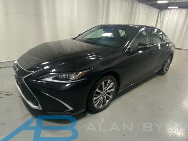 2019 LEXUS ES