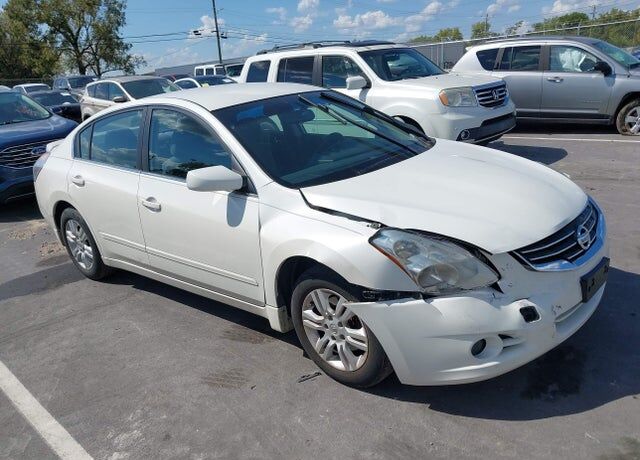 2012 NISSAN Altima