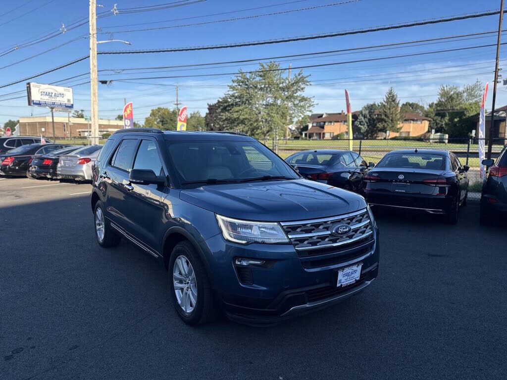 2018 FORD Explorer