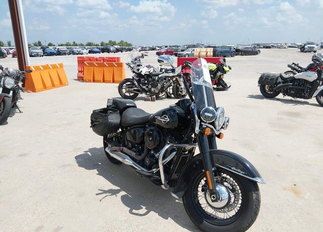 2019 HARLEY DAVIDSON FLHC / Heritage Classic