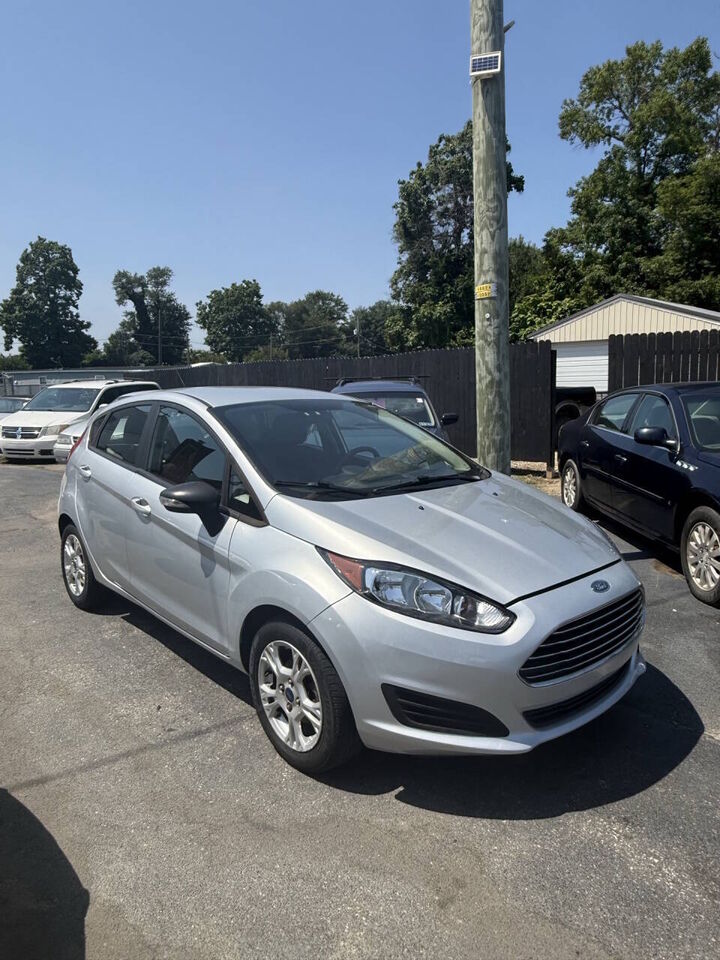 2015 FORD Fiesta