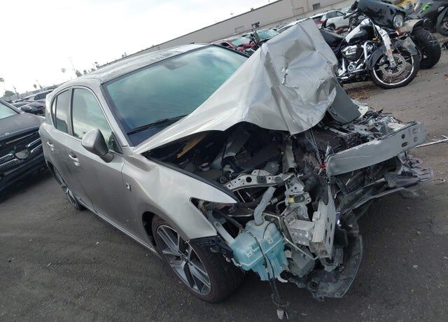 2017 LEXUS CT