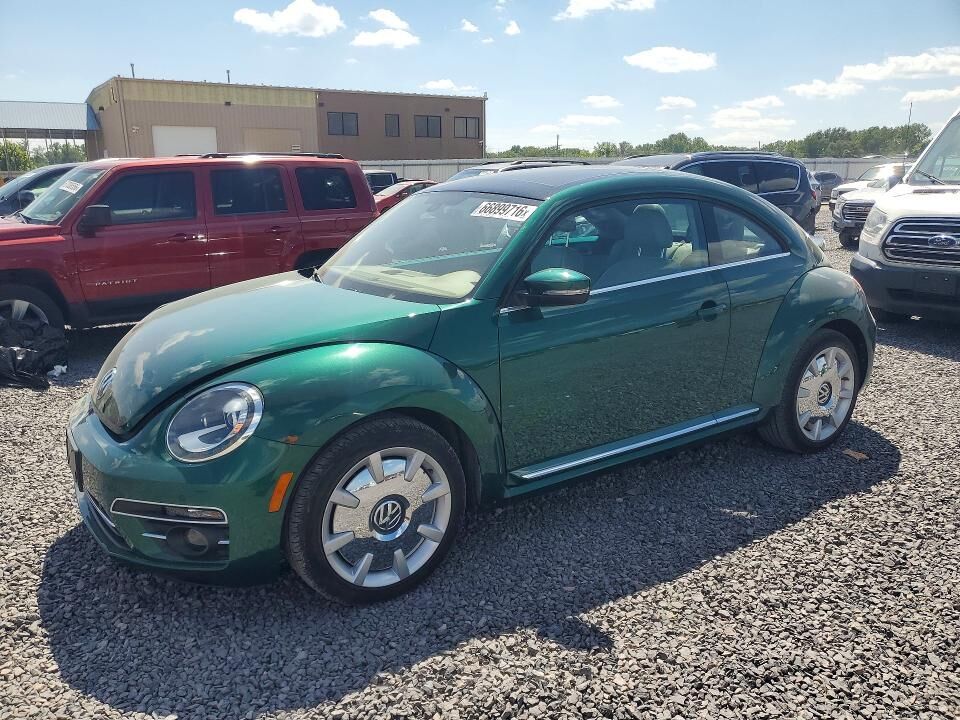 2018 VOLKSWAGEN Beetle