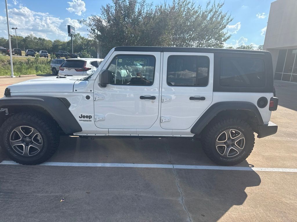 2022 JEEP Wrangler