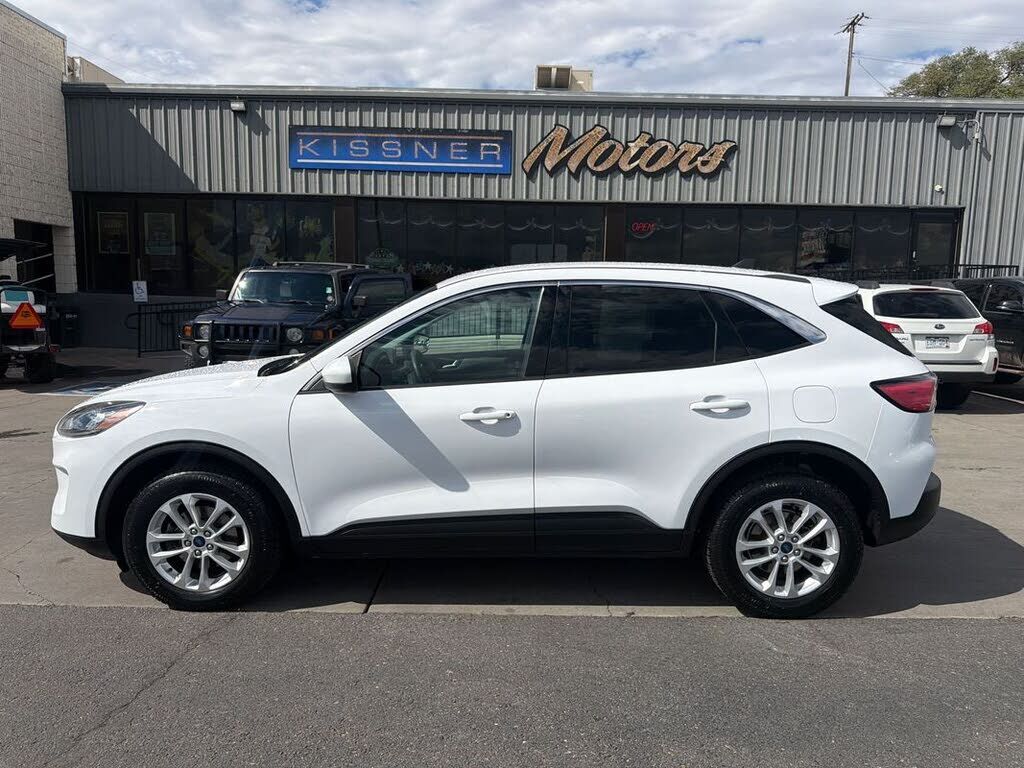 2021 FORD Escape