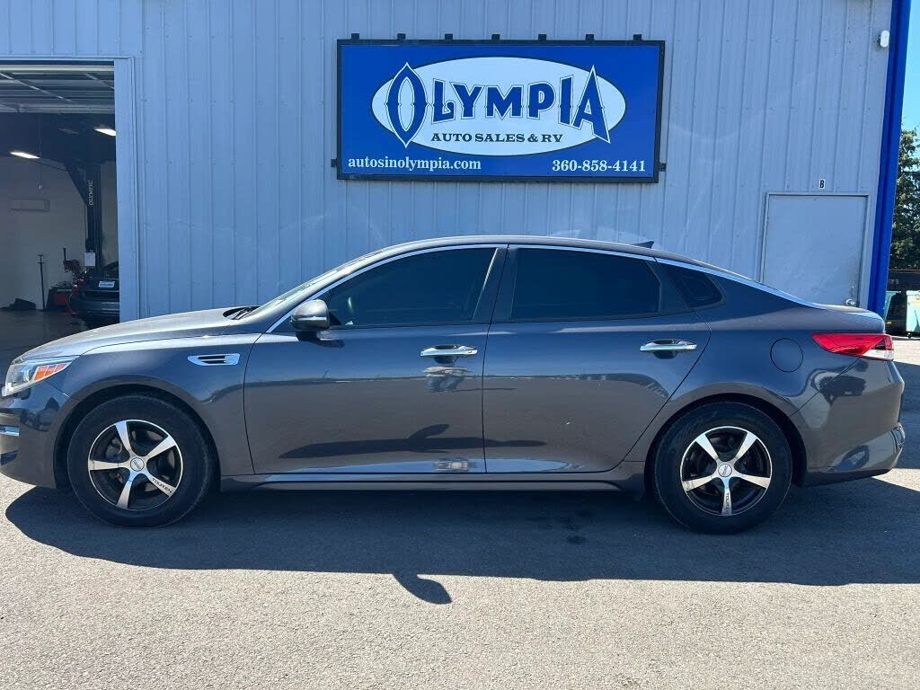 2017 KIA Optima