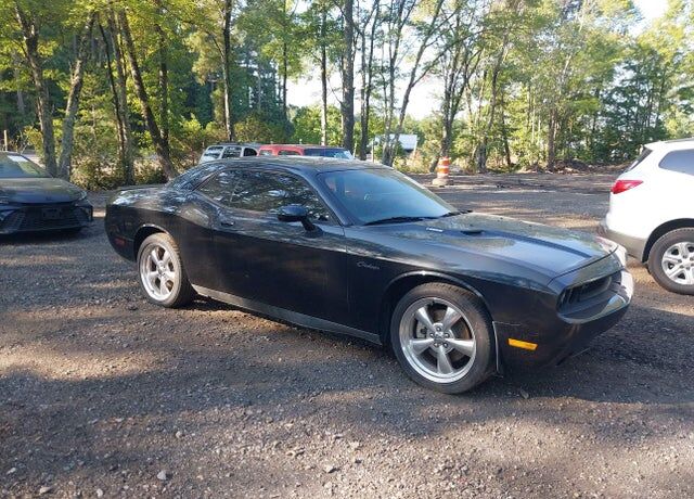 2011 DODGE Challenger