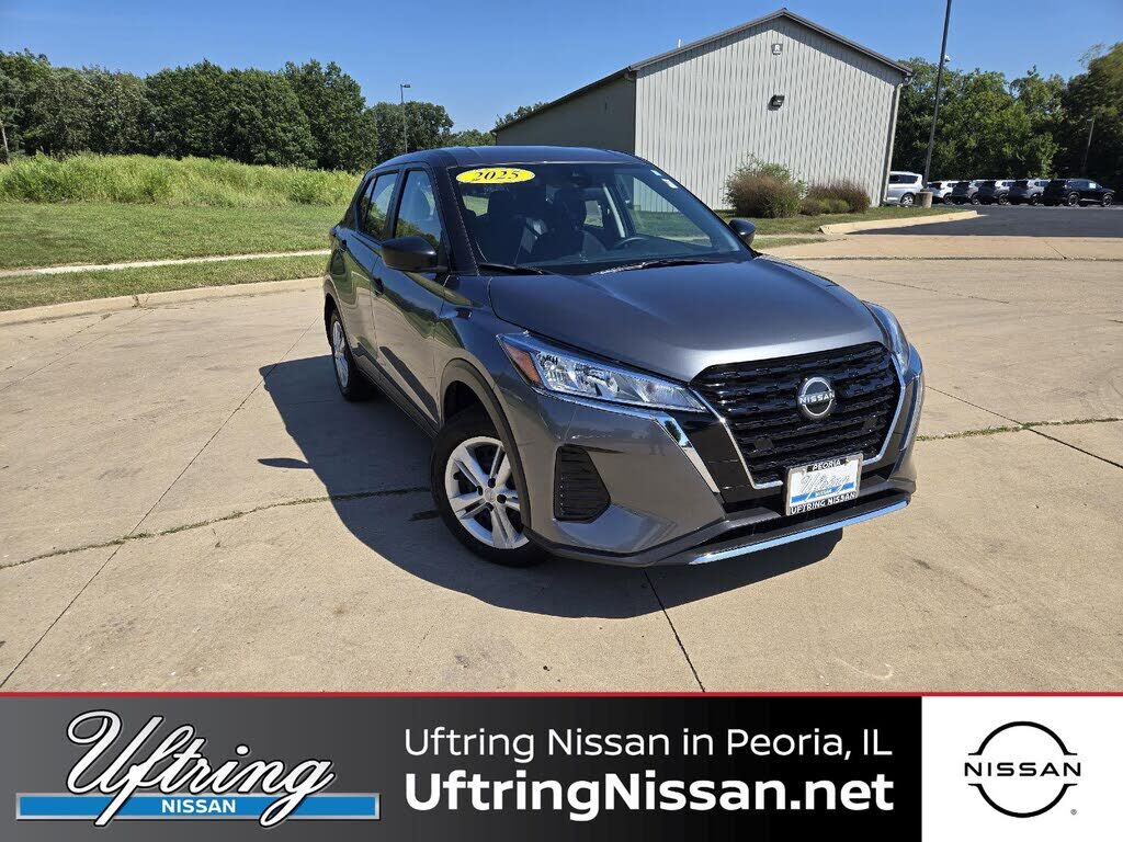 2025 NISSAN Kicks Play