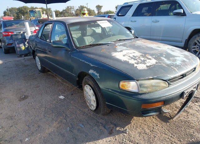 1996 TOYOTA Camry