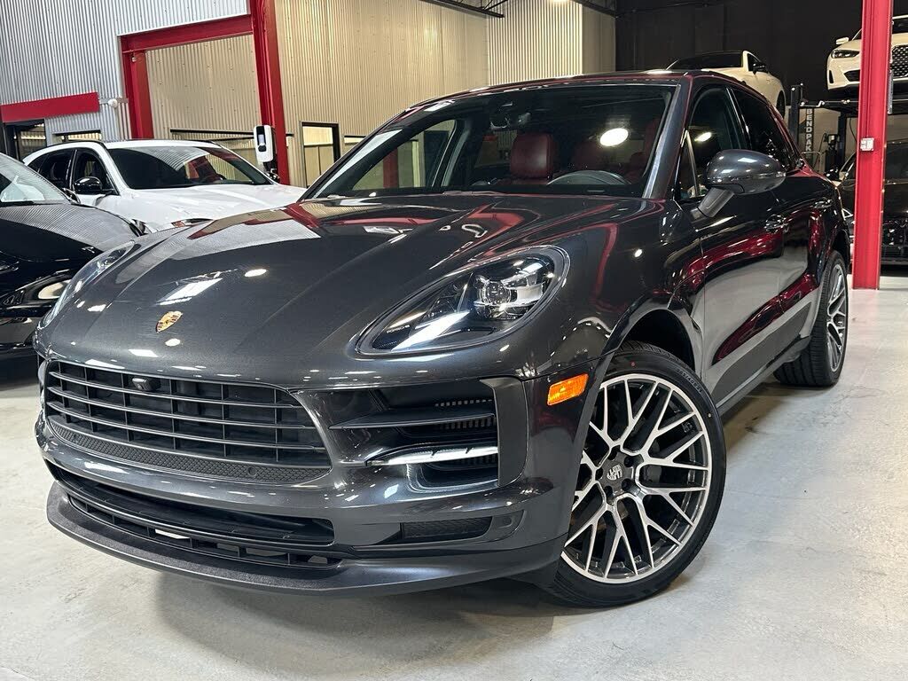 2021 PORSCHE Macan