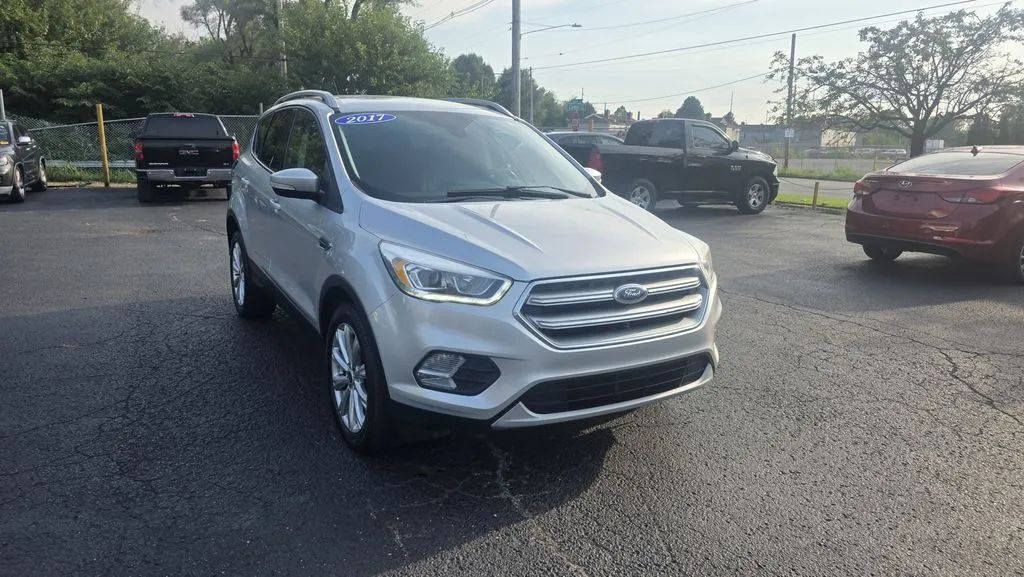 2017 FORD Escape