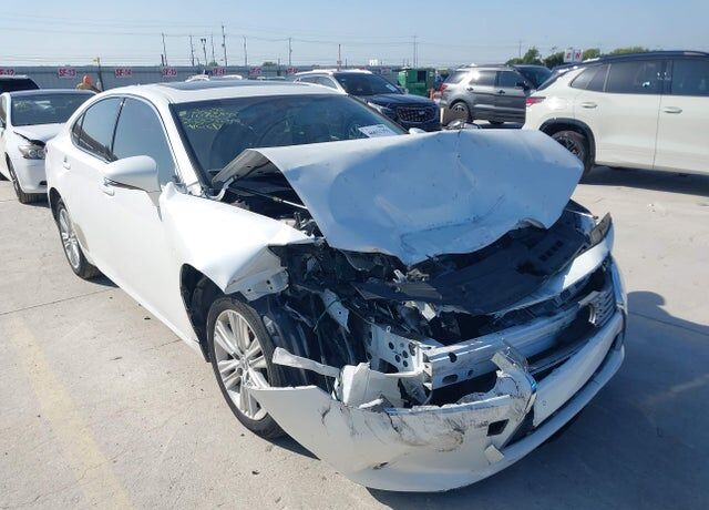 2015 LEXUS ES