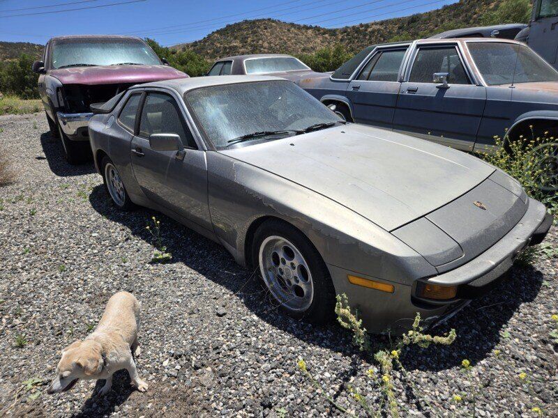 1986 PORSCHE 944