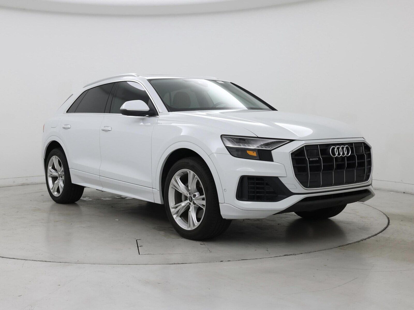 2023 Audi Q8