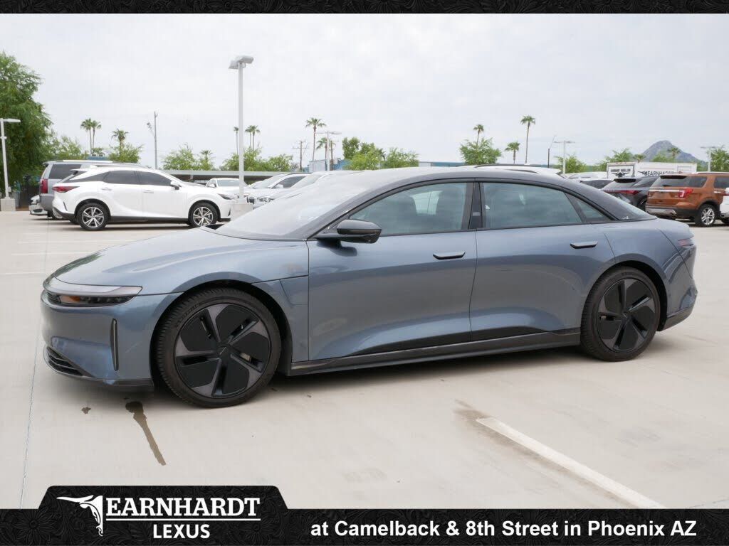 2024 LUCID Air