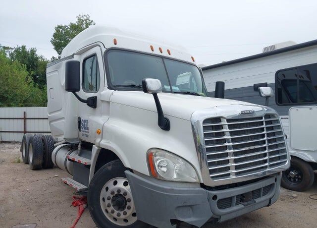 2019 FREIGHTLINER Cascadia