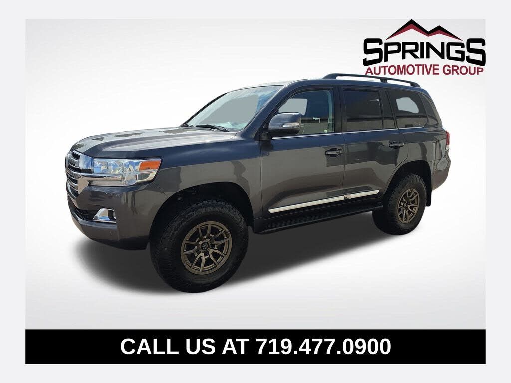 2019 TOYOTA Land Cruiser