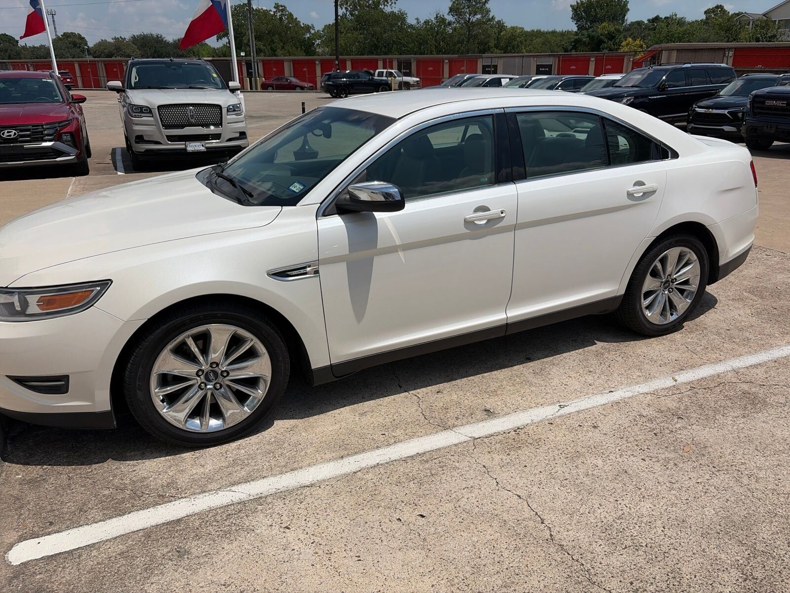 2012 FORD Taurus