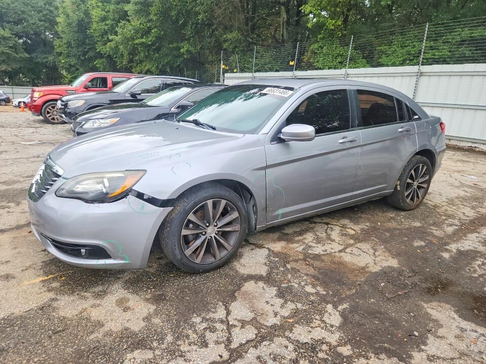 2013 CHRYSLER 200