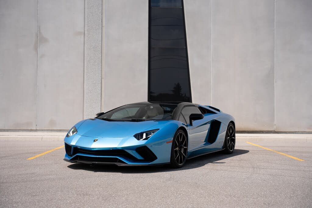 2019 LAMBORGHINI Aventador