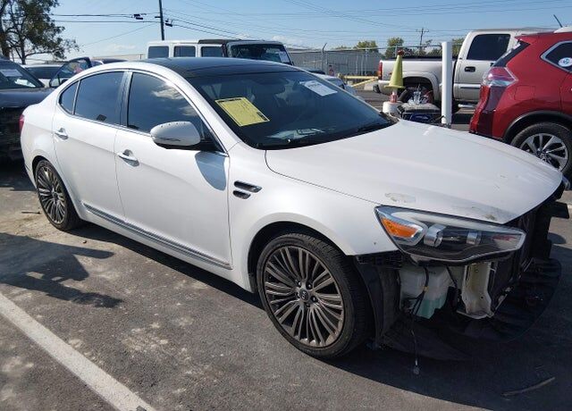 2016 KIA Cadenza