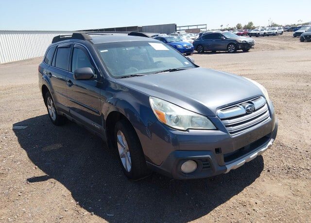 2014 SUBARU Outback